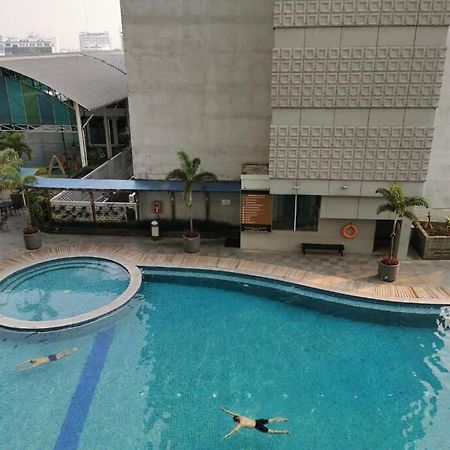 Two Bedroom Apartment At El Royale Hotel Bandung Exterior foto